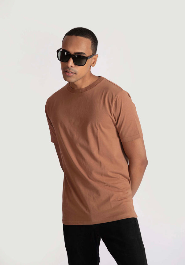 JACQUARD NECK MOCHA MOUSSE REGULAR FIT