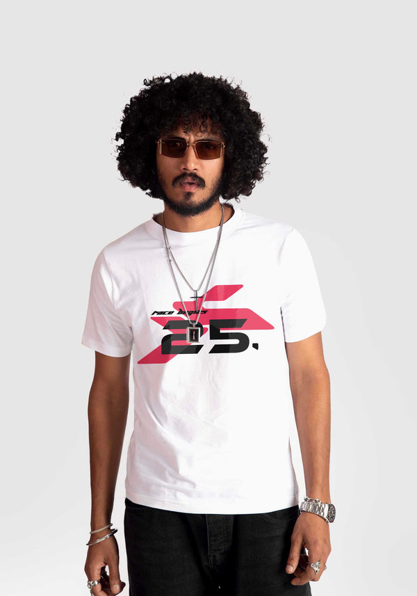 RACE BEGINS: WHITE REGULAR FIT